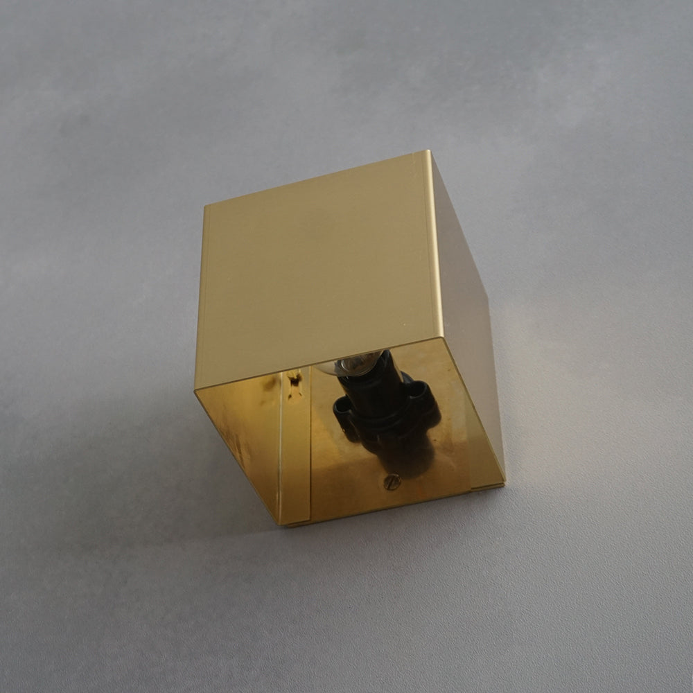CUBE 真鍮ブラケット